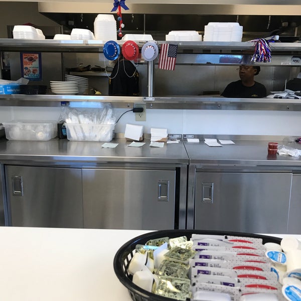 Tracks End Restaurant American Restaurant in Chicago