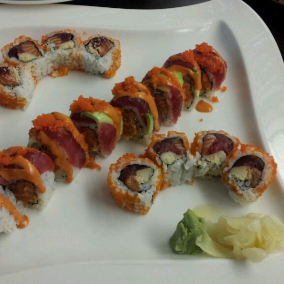 Tuna Fashion and Trial color rolls is delicious a must try!
