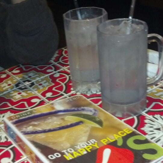 Photo taken at Chili&#39;s Grill &amp; Bar by XJanette X. on 3/11/2013