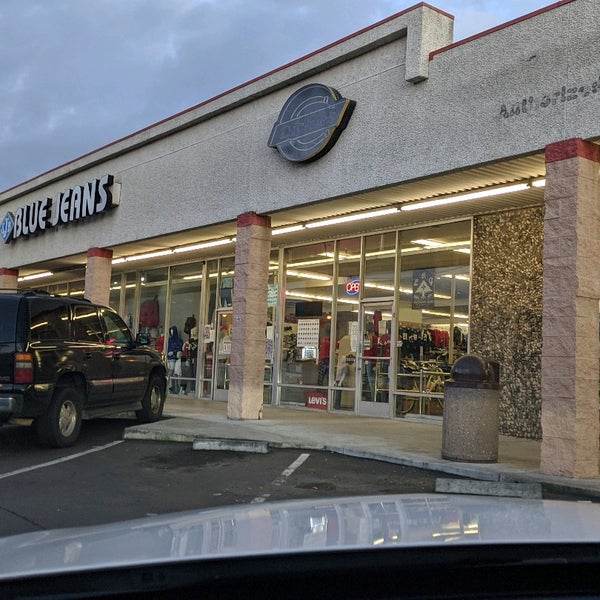 Blue jean hotsell stores near me