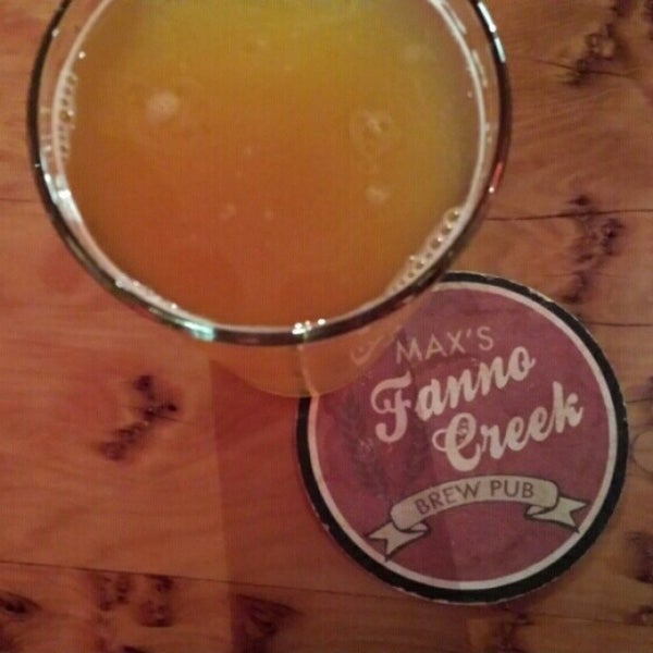 Photo taken at Max&#39;s Fanno Creek Brew Pub by Jim on 5/5/2014
