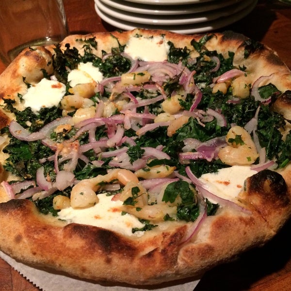 3/1/2015にJamil T.がPitfire Pizzaで撮った写真