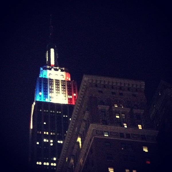 11/7/2012 tarihinde deryoschziyaretçi tarafından 34th Street'de çekilen fotoğraf