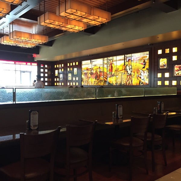 Photo taken at BJ&#39;s Restaurant &amp; Brewhouse by Craig F. on 8/1/2015
