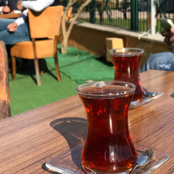 รูปภาพถ่ายที่ Ön Cadde Cafe &amp; Bistro โดย Hakan S. เมื่อ 3/11/2019