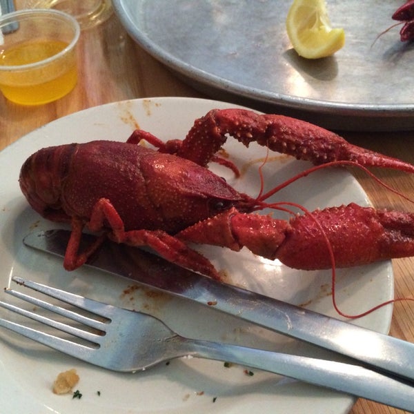 Das Foto wurde bei Cajun Greek - Seafood von Anthony F. am 2/22/2014 aufgenommen