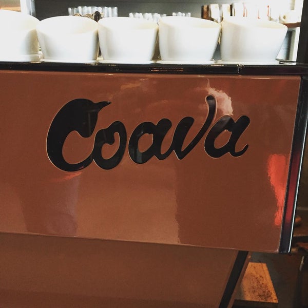 รูปภาพถ่ายที่ Coava Coffee โดย Matthew B. เมื่อ 1/30/2016