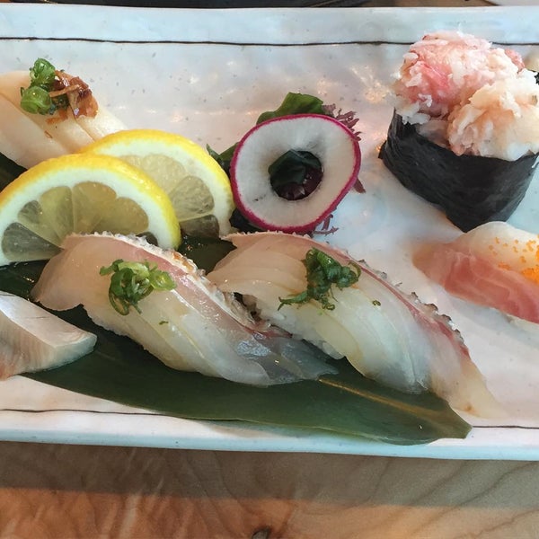 Photo taken at Yama Sushi &amp; Izakaya by Matthew B. on 8/22/2015