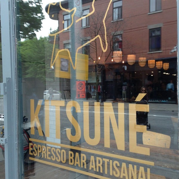 6/7/2013 tarihinde Alex N.ziyaretçi tarafından Kitsuné Espresso Bar Artisanal'de çekilen fotoğraf