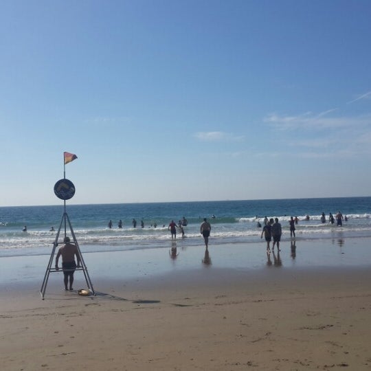 รูปภาพถ่ายที่ uShaka Beach โดย Madoda H. เมื่อ 5/3/2014