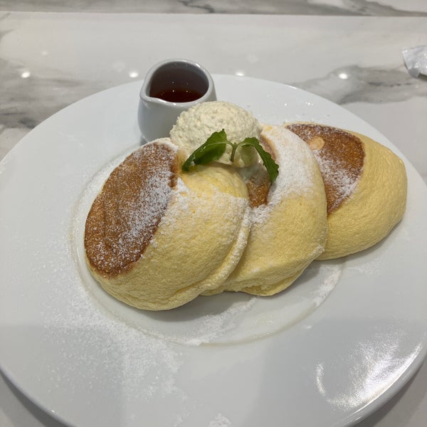 Photos At 幸せのパンケーキ 梅田 阪急東通り店 梅田 0 Tips