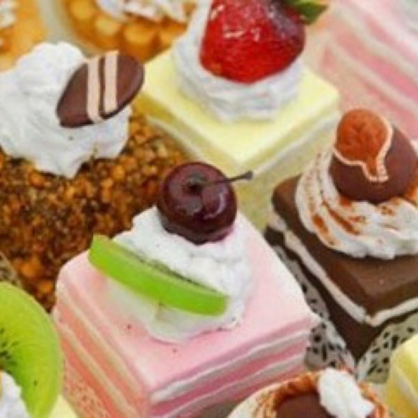 Photos At Ladan Pastry Shop شیرینی لادن منطقه ۱ 43 Tips Photos At Ladan Pastry Shop شیرینی لادن منطقه ۱ 43 Tips