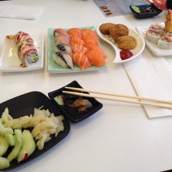 6/21/2013에 Ben X.님이 Raku Sushi에서 찍은 사진