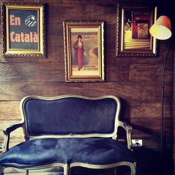 รูปภาพถ่ายที่ Gràcia Bar โดย Tatiane เมื่อ 4/7/2013
