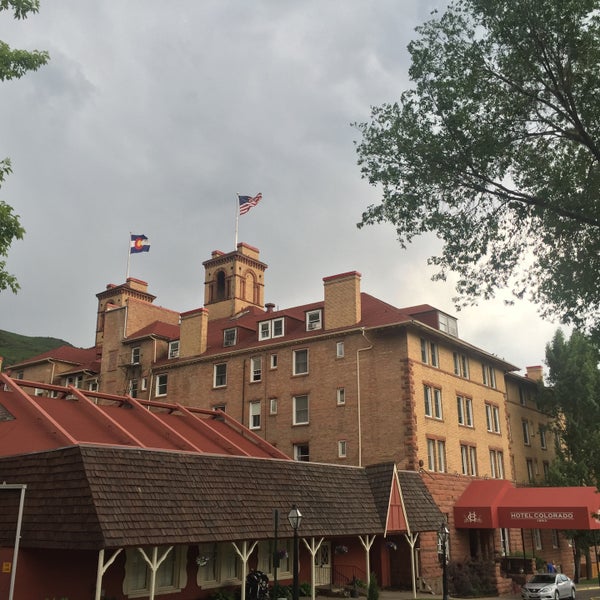 Foto diambil di Hotel Colorado oleh Andrey T. pada 6/9/2016