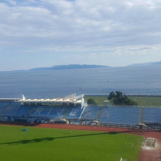 รูปภาพถ่ายที่ NK Rijeka - Stadion Kantrida โดย Maja Đ. เมื่อ 5/16/2016