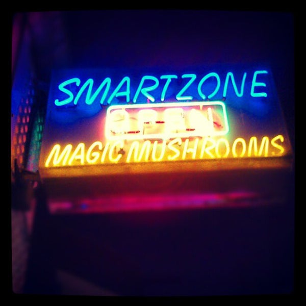 Photo taken at The Magic Mushroom Gallery by Alejandro G. on 12/19/2012