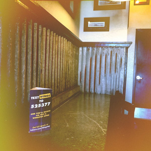 Wingstop Crenshaw 3825 Crenshaw Blvd