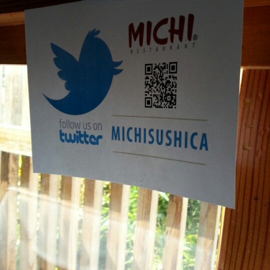 Foto diambil di Michi Sushi oleh Iben R. pada 9/17/2012