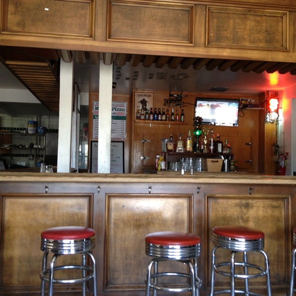 4/23/2013 tarihinde Jordan B.ziyaretçi tarafından Grill Em Pizza &amp; Sports Bar'de çekilen fotoğraf