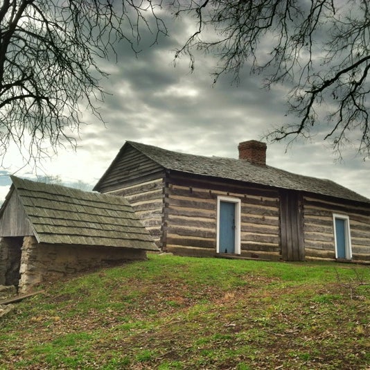 Photos At Lincoln Log Cabin Historic Site