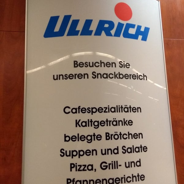 Photo taken at Hit Ullrich by Sven G. on 10/15/2019