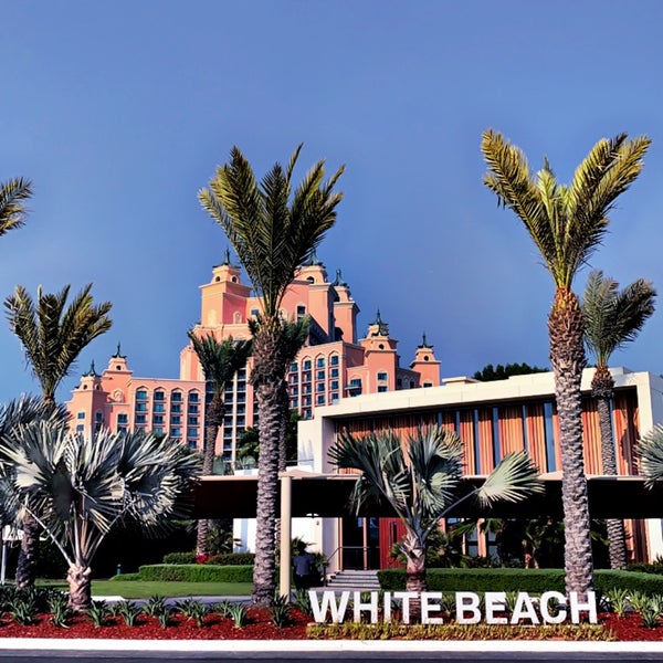 Снимок сделан в WHITE Beach Dubai пользователем Basel Otb 10/5/2023