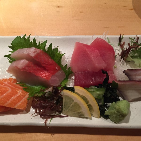 Foto tomada en Nakato Japanese Restaurant  por Saintvictoria el 1/23/2015