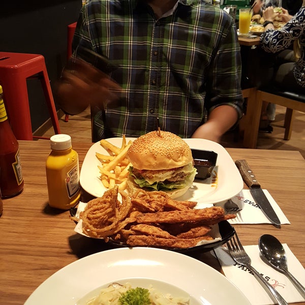 Photo taken at Pampas Burger by Nurul Cheong on 10/13/2016