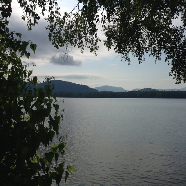 7/18/2013 tarihinde Brenda G.ziyaretçi tarafından Lake Placid Lodge'de çekilen fotoğraf
