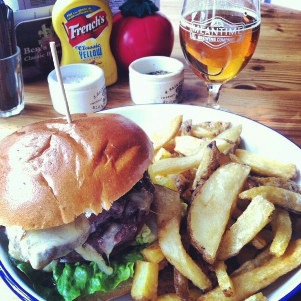 It claims to have one of best burgers in town...and it does! What a beauty! ;)