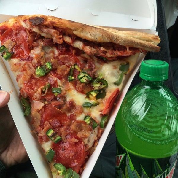 Vini's Pizza Pizzería en Palatine