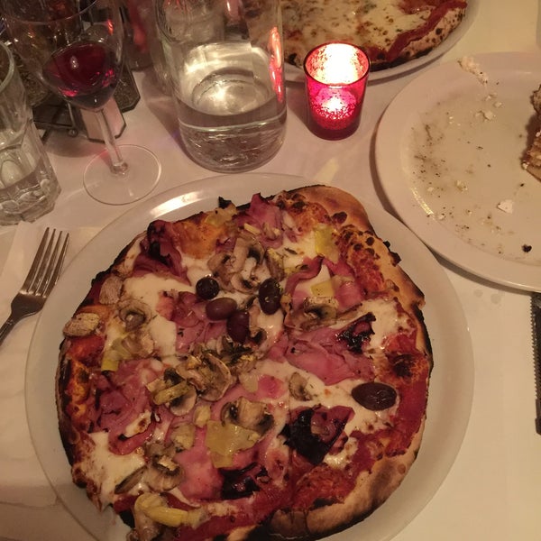 Pizza Art Café Ravenswood 4658 N Rockwell St