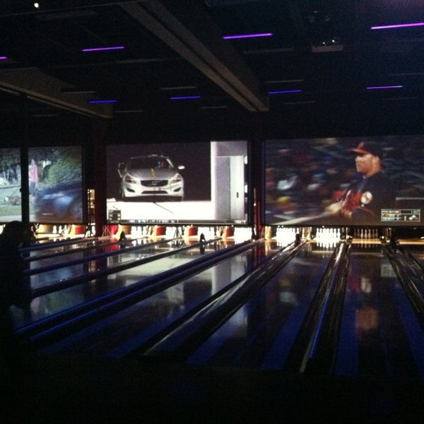Firkin & Kegler Family Entertainment Center Bowling Alley in Orlando