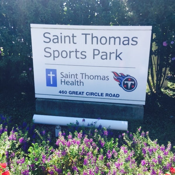 Foto diambil di Saint Thomas Sports Park oleh Rico B. pada 7/31/2015