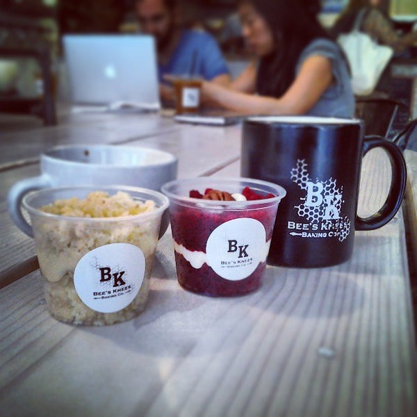 4/27/2013에 Anthony S.님이 Bee&#39;s Knees Baking Co.에서 찍은 사진