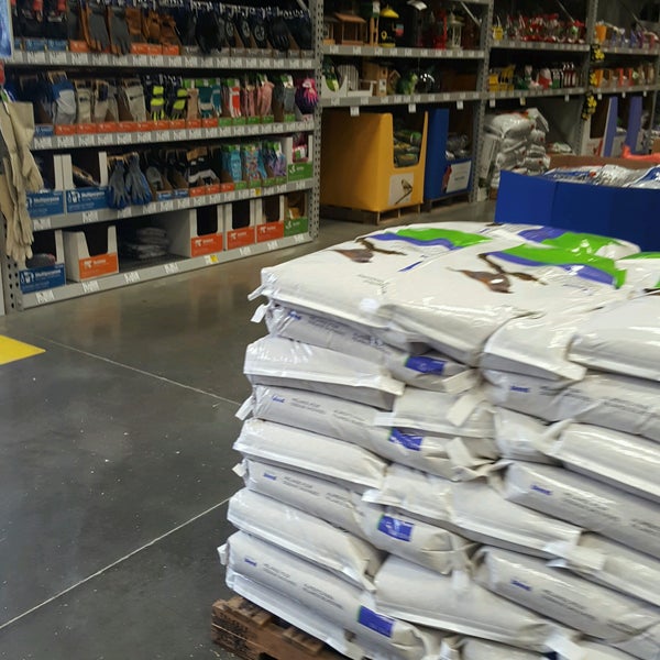 Lowe's Hardware Store in Altoona