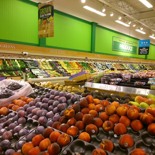 Zehrs Grocery Store in Listowel