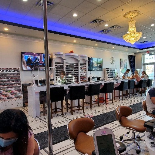 Sapphire Nail Bar & Spa Nail Salon in Fenton