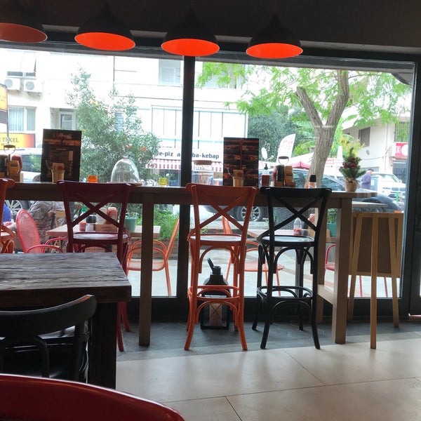 Photo taken at Piper Cub Burger&amp;Steak by Ersin A. on 4/9/2019