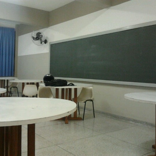 Photo taken at UNOESTE - Universidade do Oeste Paulista by Fábio D. on 3/11/2013