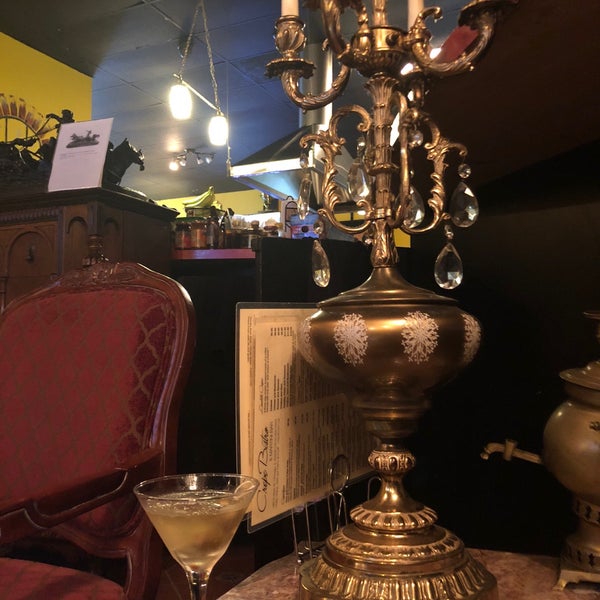 7/10/2018にMike L.がCrêpe Bistro &amp; Martini Barで撮った写真