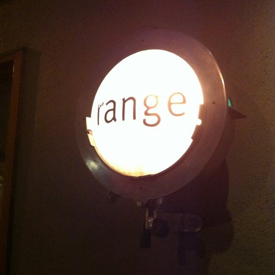 Foto tirada no(a) Range por Carlee G. em 11/18/2012