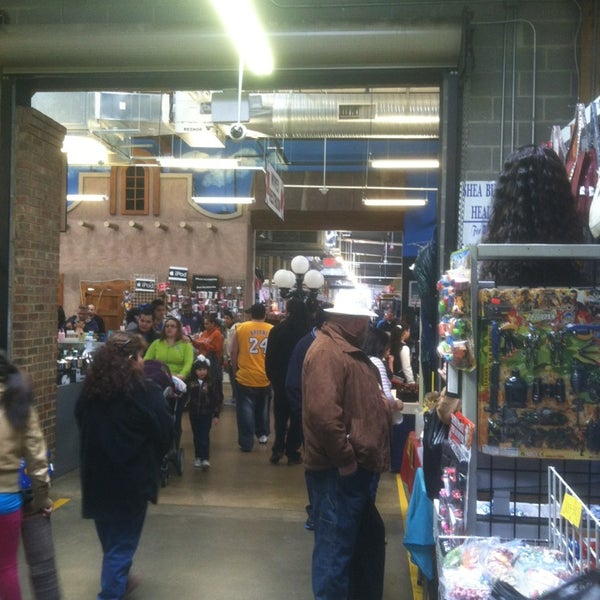 2/23/2013にJustin P.がPendergrass Flea Marketで撮った写真