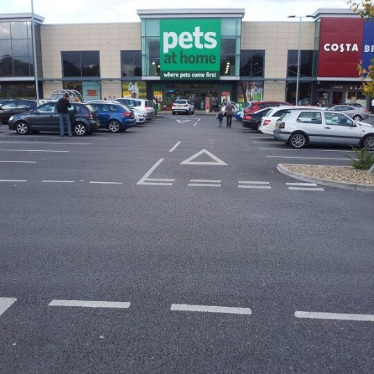 Pets at home store vets kingston park