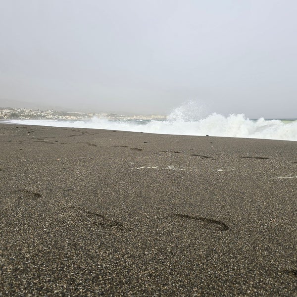 Foto tomada en Playa de Torre del Mar  por Richard P. el 3/24/2024