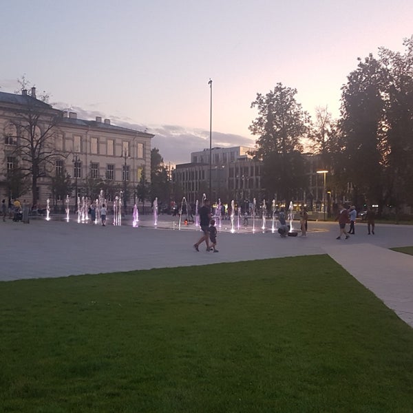 Foto diambil di Lukiškių aikštė | Lukiškės square oleh Richard P. pada 8/25/2019