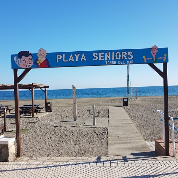 Foto diambil di Playa de Torre del Mar oleh Richard P. pada 12/31/2018