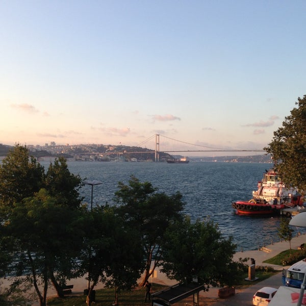 7/19/2013 tarihinde Murat D.ziyaretçi tarafından Vira Balık Restaurant'de çekilen fotoğraf