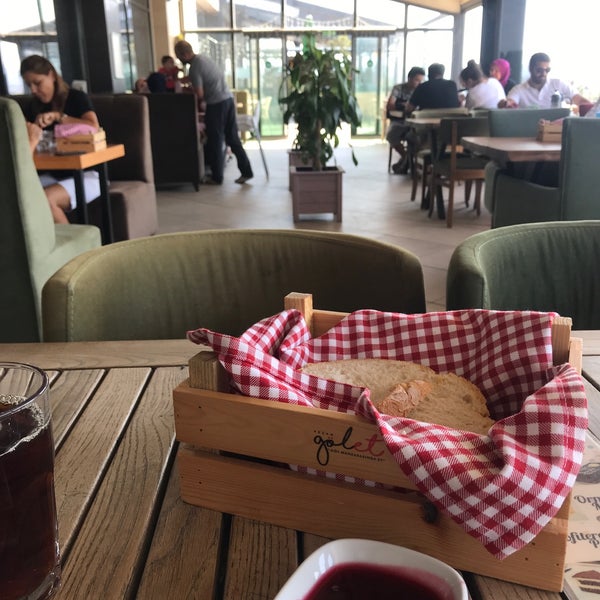 Photo taken at Coffee Table by Sertaç Ö. on 8/17/2018